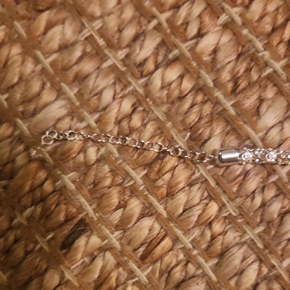 Sophisticated Silver Women's Necklace - Picture 5 of 7